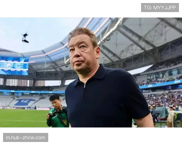 少打一人改打防反 斯卢茨基战术选择务实但难挽败局